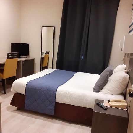 Logis Hotel Restaurant De L'Ecu Montbard Dış mekan fotoğraf