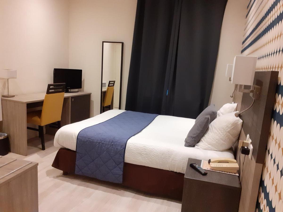 Logis Hotel Restaurant De L'Ecu Montbard Dış mekan fotoğraf